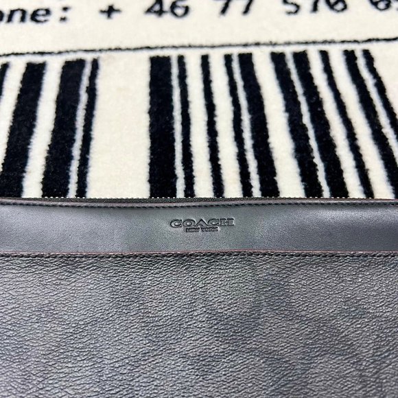 Coach Signature Double Zip Travel Organizer with Wrist Strap Black Oxblood - Picture 3 of 12